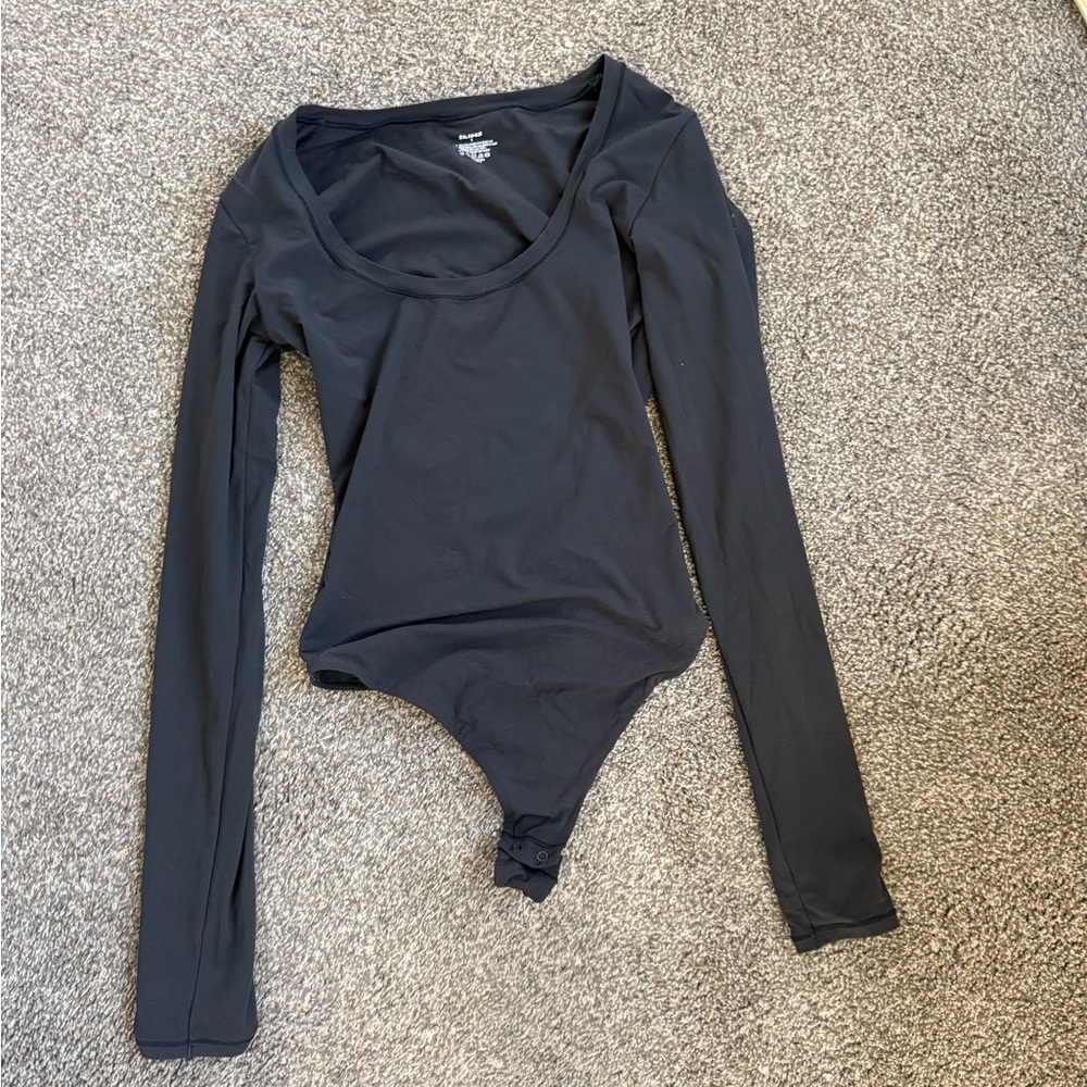 Skims fit everyone long sleeve black bodysuit size small